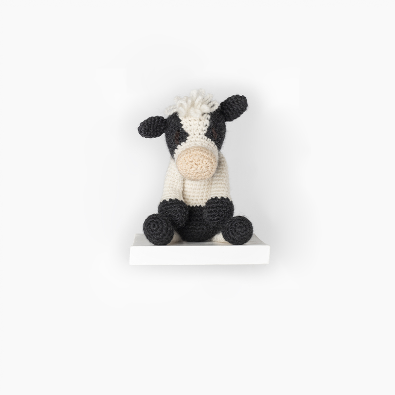edwards menagerie crochet friesian cow pattern